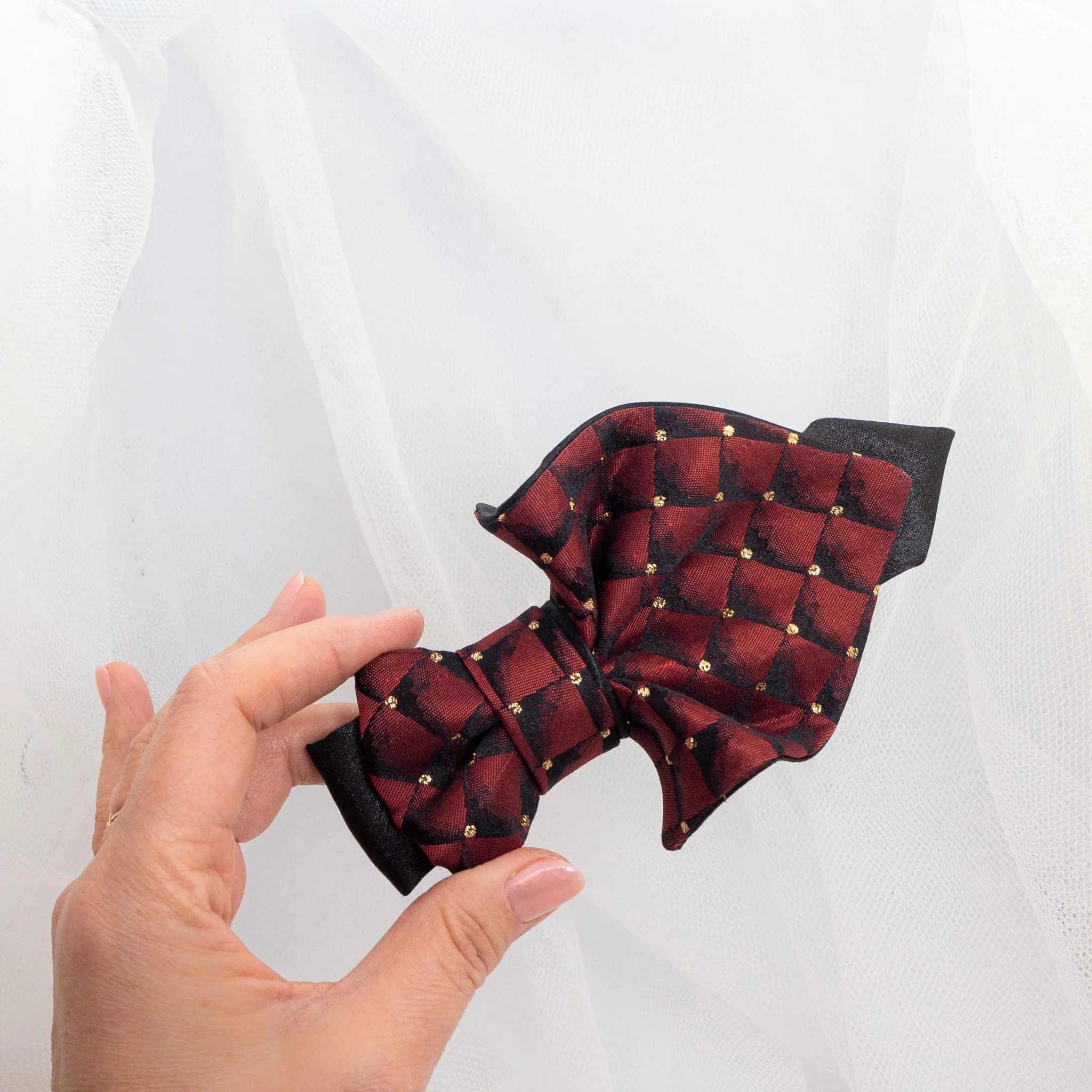 ELEGANT WOMEN' BOW TIE "BURGUNDY DIAMOND II"